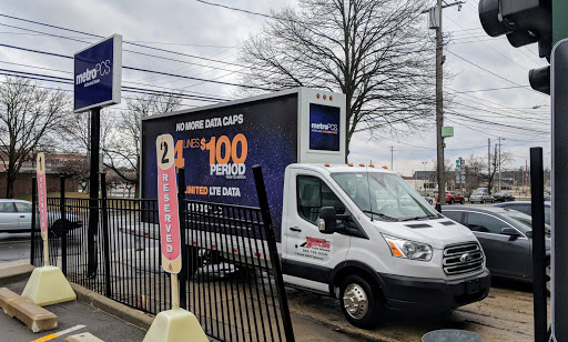 Cell Phone Store «MetroPCS Authorized Dealer», reviews and photos, 248 W Kalamazoo Ave, Kalamazoo, MI 49007, USA