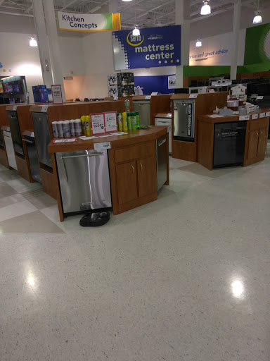 Appliance Store «hhgregg», reviews and photos, 951 E Lewis and Clark Pkwy, Clarksville, IN 47129, USA