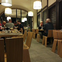 Atmosphère du Restaurant de spécialités alsaciennes Restaurant Au Pont Corbeau à Strasbourg - n°6