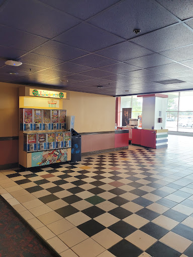 Movie Theater «Regal Cinemas Brunswick 10», reviews and photos, 19 Gurnet Rd, Brunswick, ME 04011, USA