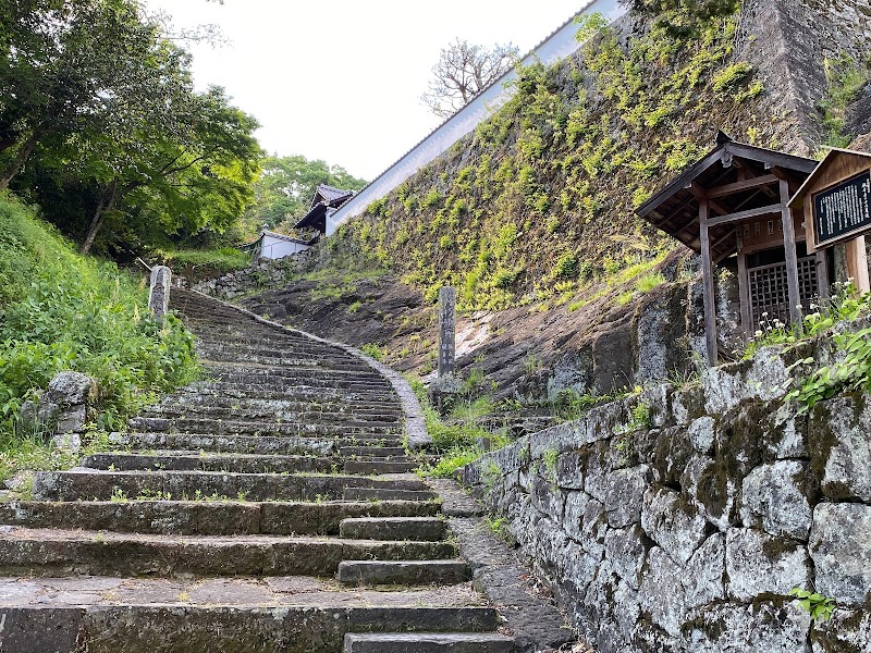 願成院本堂(愛染堂)