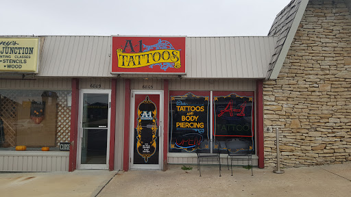 Tattoo Shop «A1 Tattoo Co», reviews and photos, 6805 N Oak Trafficway, Gladstone, MO 64118, USA