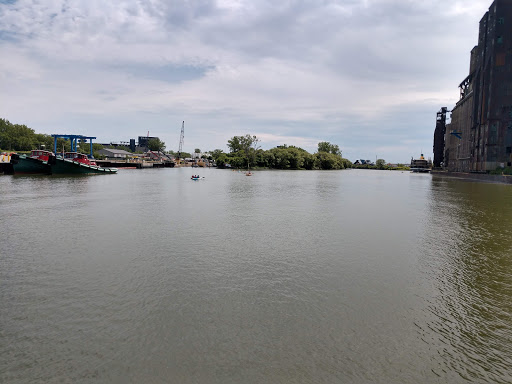 Park «Mutual Riverfront Park», reviews and photos, 41 Hamburg St, Buffalo, NY 14204, USA