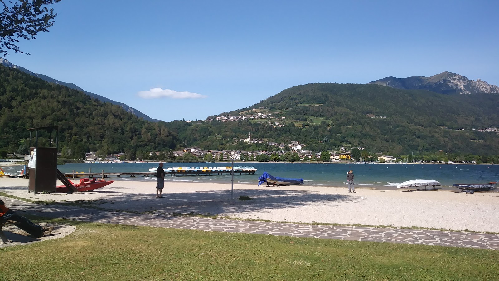 Fotografie cu Spiaggia Pescatore - locul popular printre cunoscătorii de relaxare
