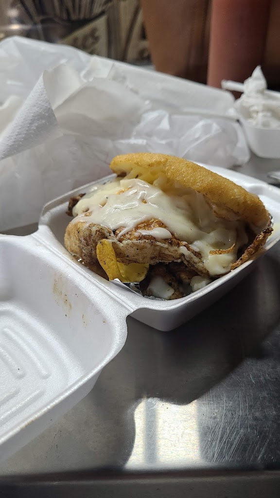 Saman Arepas Bistro Food Truck 32837