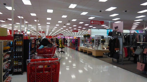 Department Store «Target», reviews and photos, 3535 Steelyard Dr, Cleveland, OH 44109, USA