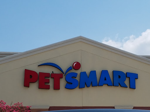Pet Supply Store «PetSmart», reviews and photos, 2325 S Stemmons Fwy, Lewisville, TX 75067, USA
