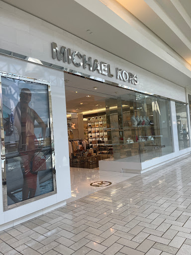 Fashion Accessories Store «Michael Kors», reviews and photos, 8042 Tysons Corner Center, Tysons, VA 22102, USA