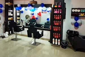 Paona beauty salon day spa unisex paona image