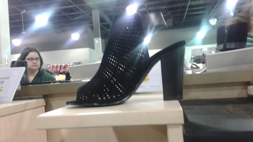 Shoe Store «DSW Designer Shoe Warehouse», reviews and photos, 9051 Snowden Square Dr, Columbia, MD 21045, USA