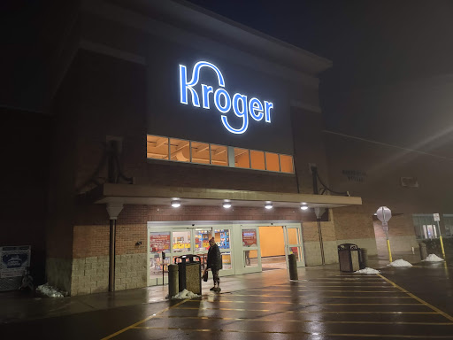 Grocery Store «Kroger», reviews and photos, 9968 E Grand River Ave, Brighton, MI 48116, USA