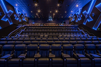 Showcase Cinema de Lux Legacy Place