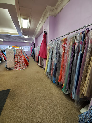 Dress Store «The Dress Shop», reviews and photos, 22 E Ferguson Ave, Wood River, IL 62095, USA
