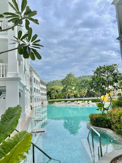 Centara Ao Nang Beach Resort & Spa Krabi