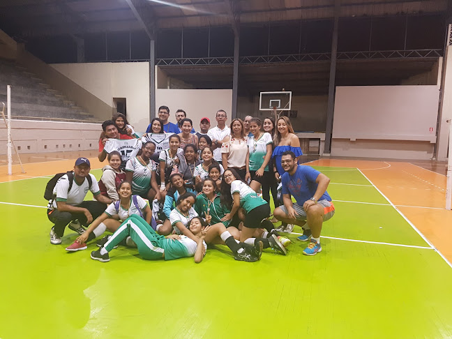 Opiniones de Coliseo De Volleyball en Machala - Gimnasio