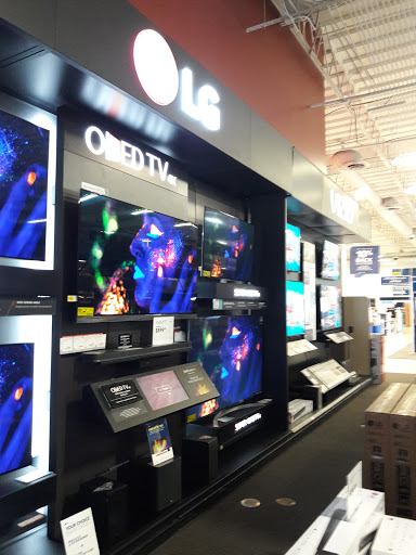 Electronics Store «Best Buy», reviews and photos, 12989 Park Plaza Dr, Cerritos, CA 90703, USA