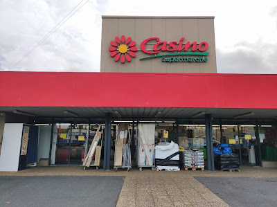 Station-Service Casino à Gourdon