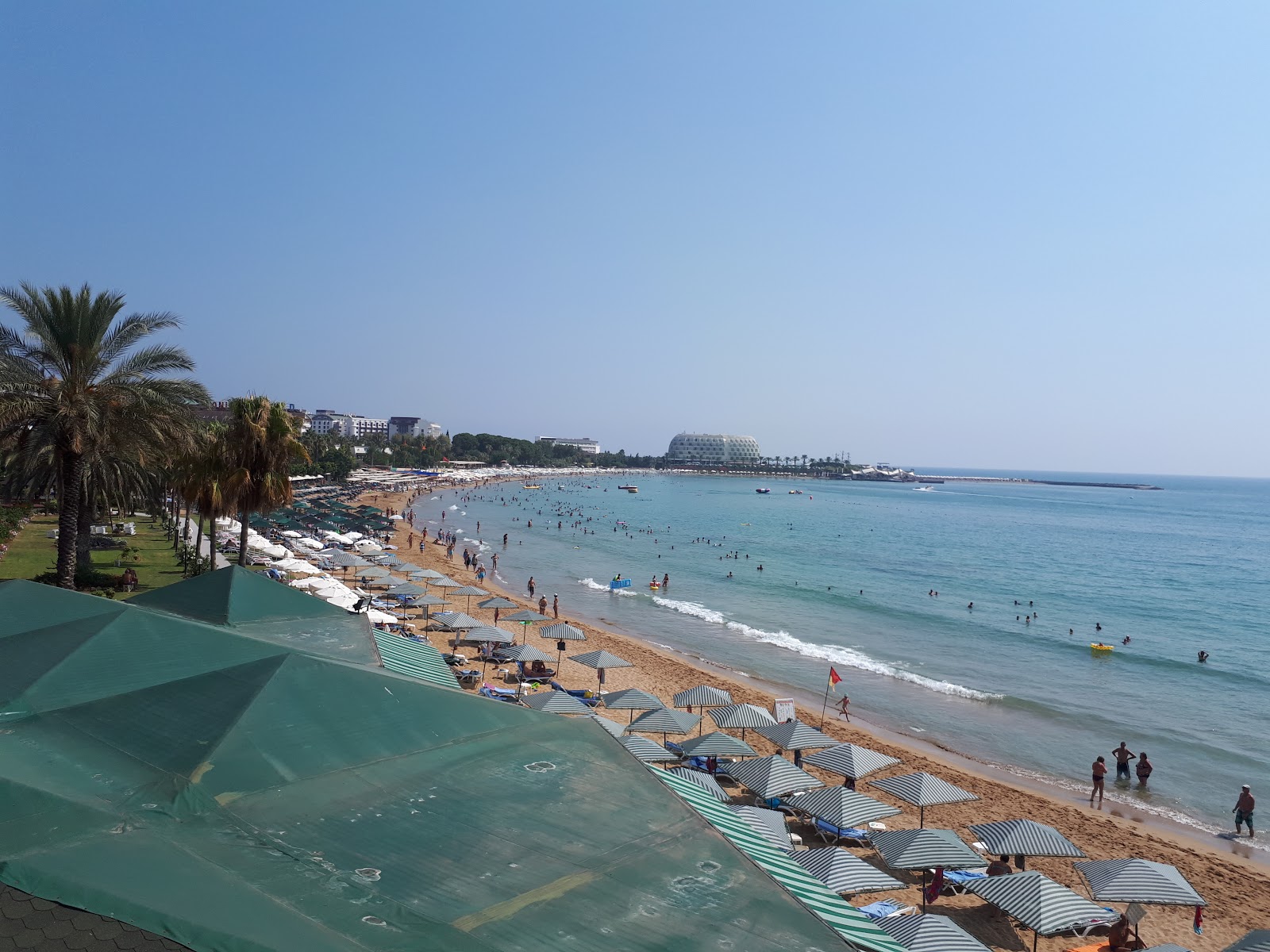 Foto von Avsallar Strand III und die siedlung