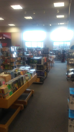 Book Store «Books-A-Million», reviews and photos, 6601 Edwardsville Crossing Dr, Edwardsville, IL 62045, USA