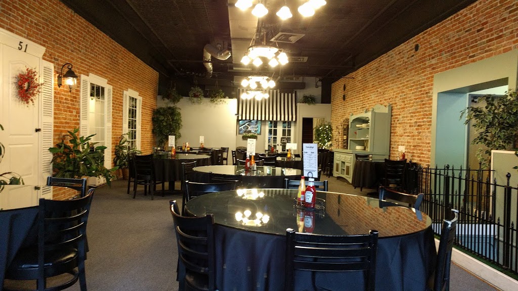 Gumbo's Bar and Restaurant 48043