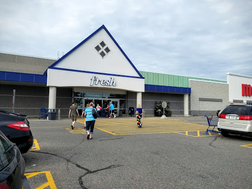 Meijer, 8605 E 34th St, Cadillac, MI 49601, USA, 