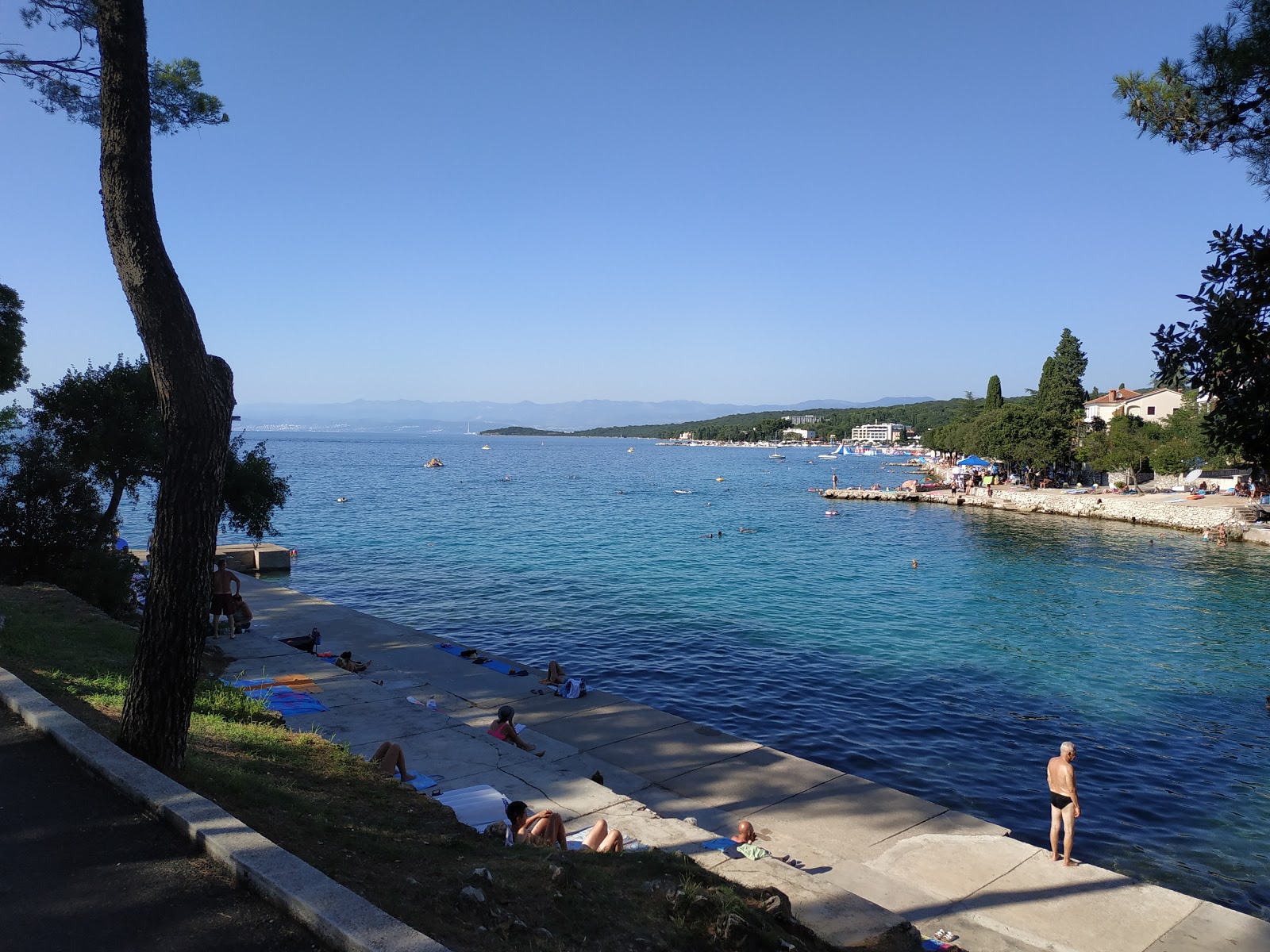 Foto de Draga beach e o assentamento