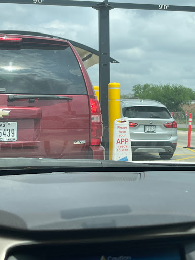 Fast Food Restaurant «Chick-fil-A», reviews and photos, 1031 S Walnut Ave, New Braunfels, TX 78130, USA