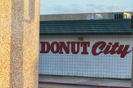 Donut Shop «Donut City», reviews and photos, 6100 Magnolia Ave, Riverside, CA 92506, USA