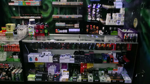 Tobacco Shop «The Happy Hippy Smoke Shop», reviews and photos, 1229 Michigan St NE b, Grand Rapids, MI 49503, USA