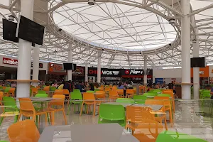 Food Court Plaza Mundo Apopa image