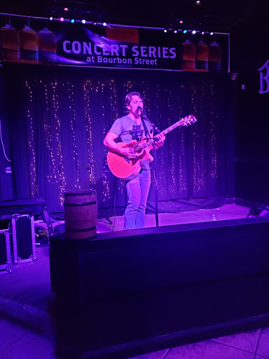 Bar & Grill «Bourbon Street Bar & Grille», reviews and photos, 5307 N Kings Hwy, Myrtle Beach, SC 29577, USA