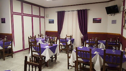 Restaurante El Castañar - P.º de Recoletos, 33, 05270 El Tiemblo, Ávila, Spain