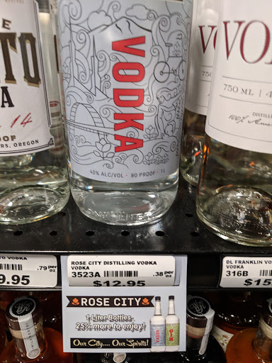 Liquor Store «Hawthorne Liquor Store», reviews and photos, 4638 SE Hawthorne Blvd, Portland, OR 97215, USA