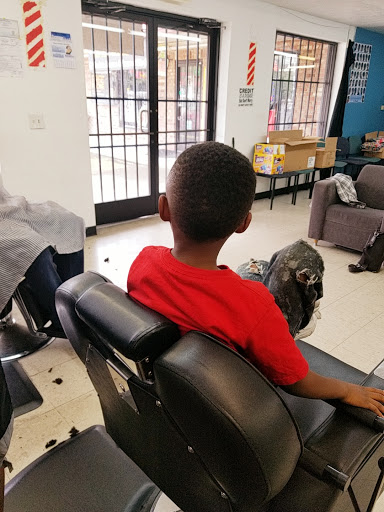 Barber Shop «First Class Barber Shop», reviews and photos, 610 W Trinity Ln, Nashville, TN 37207, USA