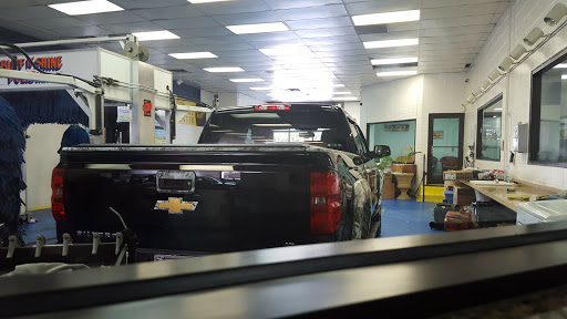 Car Wash «Paradise Full Service Car Wash & Detail Center», reviews and photos, 1355 Town Centre Dr, Eagan, MN 55123, USA