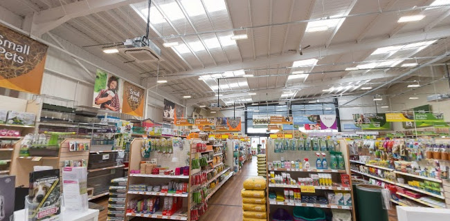 Halbeath Retail Park, Inside Pets at Home, Dunfermline KY11 4LP, United Kingdom