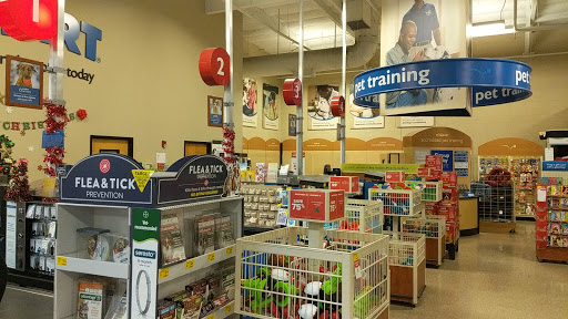 Pet Supply Store «PetSmart», reviews and photos, 6348 Foothill Blvd, Tujunga, CA 91042, USA