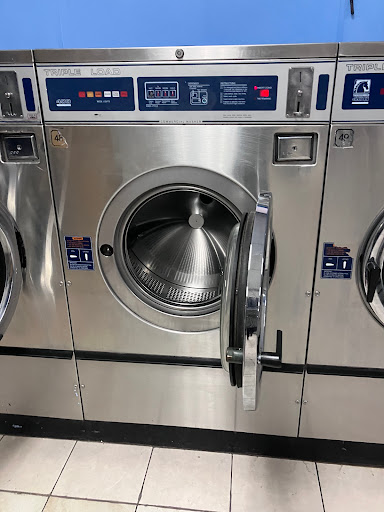 Laundry «Monrovia Coin Laundry», reviews and photos, 404 W Foothill Blvd, Monrovia, CA 91016, USA