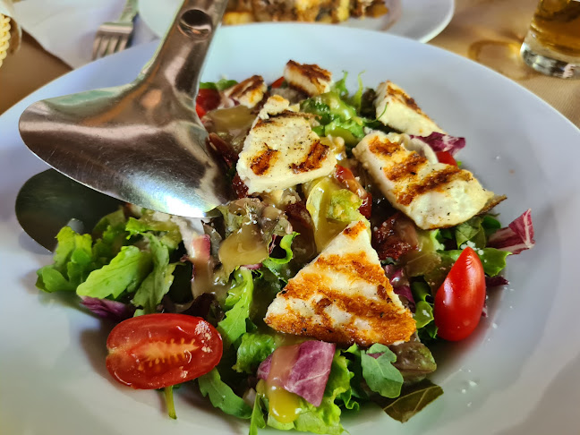 Ταβέρνα Τα Πεύκα Ανοιχτές ώρες