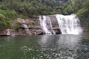 Lago Azul image