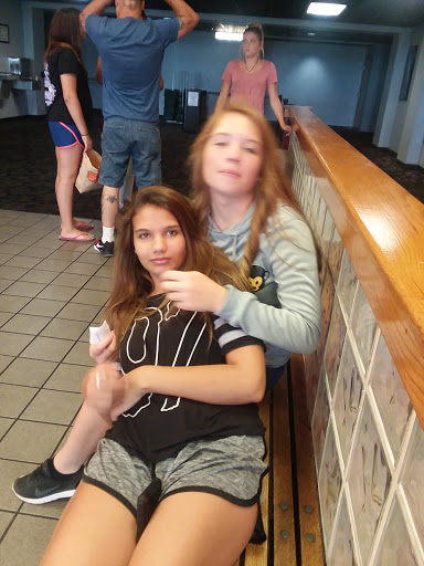 Movie Theater «Danbarry Dollar Saver», reviews and photos, 7650 Turfway Rd, Florence, KY 41042, USA