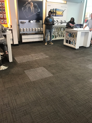 Cell Phone Store «AT&T», reviews and photos, 6401 Bluebonnet Blvd #1250, Baton Rouge, LA 70836, USA