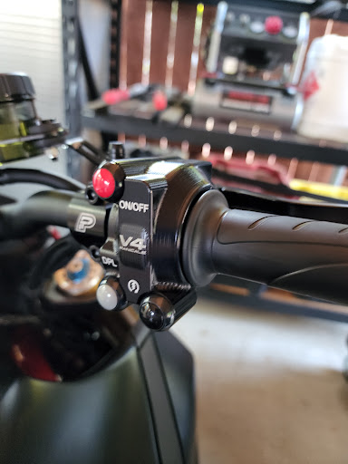 Motorcycle Dealer «Moto Club di Santa Monica», reviews and photos, 2013 Lincoln Blvd, Santa Monica, CA 90405, USA