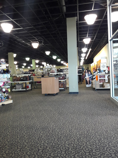 Shoe Store «DSW Designer Shoe Warehouse», reviews and photos, 44925 Schoenherr Rd, Sterling Heights, MI 48313, USA