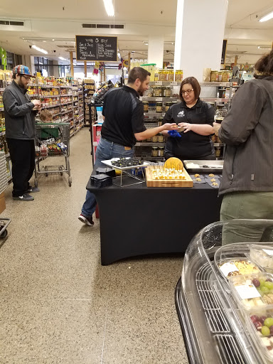 Grocery Store «Horrocks Farm Market», reviews and photos, 235 Capital Ave SW, Battle Creek, MI 49037, USA