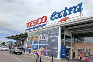 Tesco Extra image