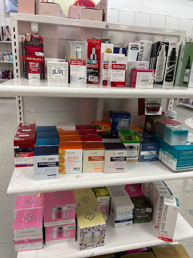 Department Store «Bealls Outlet», reviews and photos, 2710 Tamiami Trail E, Naples, FL 34112, USA