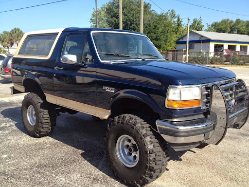 Auto Body Shop «Orlando Auto Body», reviews and photos, 7052 Old Cheney Hwy, Orlando, FL 32807, USA