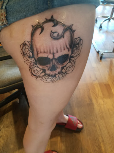 Tattoo Shop «New Haven County Tattoo Co.», reviews and photos, 411 Main St, Wallingford, CT 06492, USA