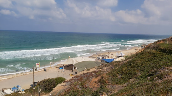 Metzukey Yam beach